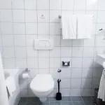Du Port Hotel 3*