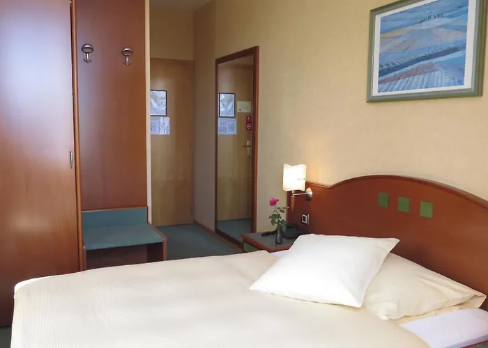 Du Port 3* Λωζάνη